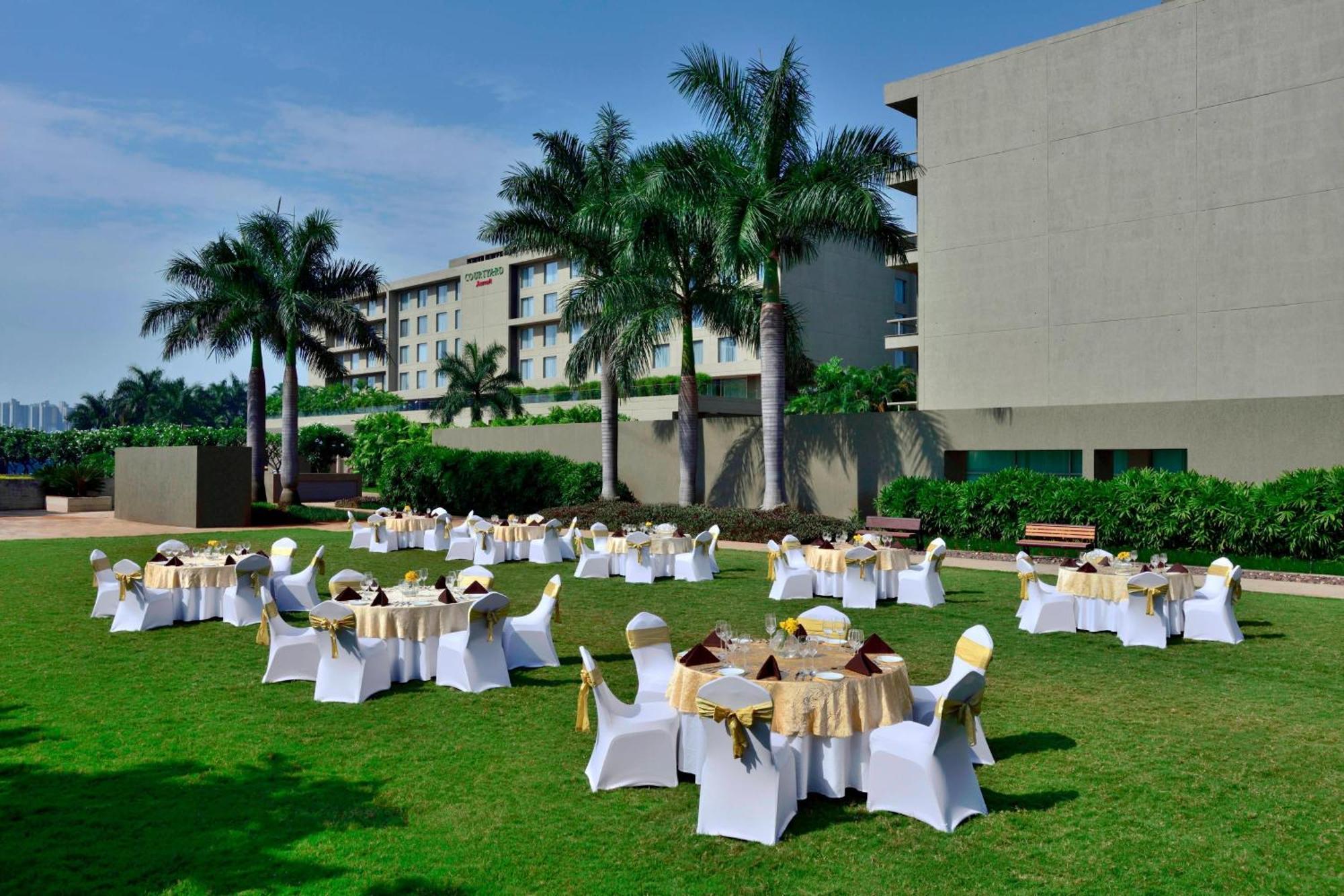 Courtyard By Marriott Pune Hinjewadi Hotel Exterior photo