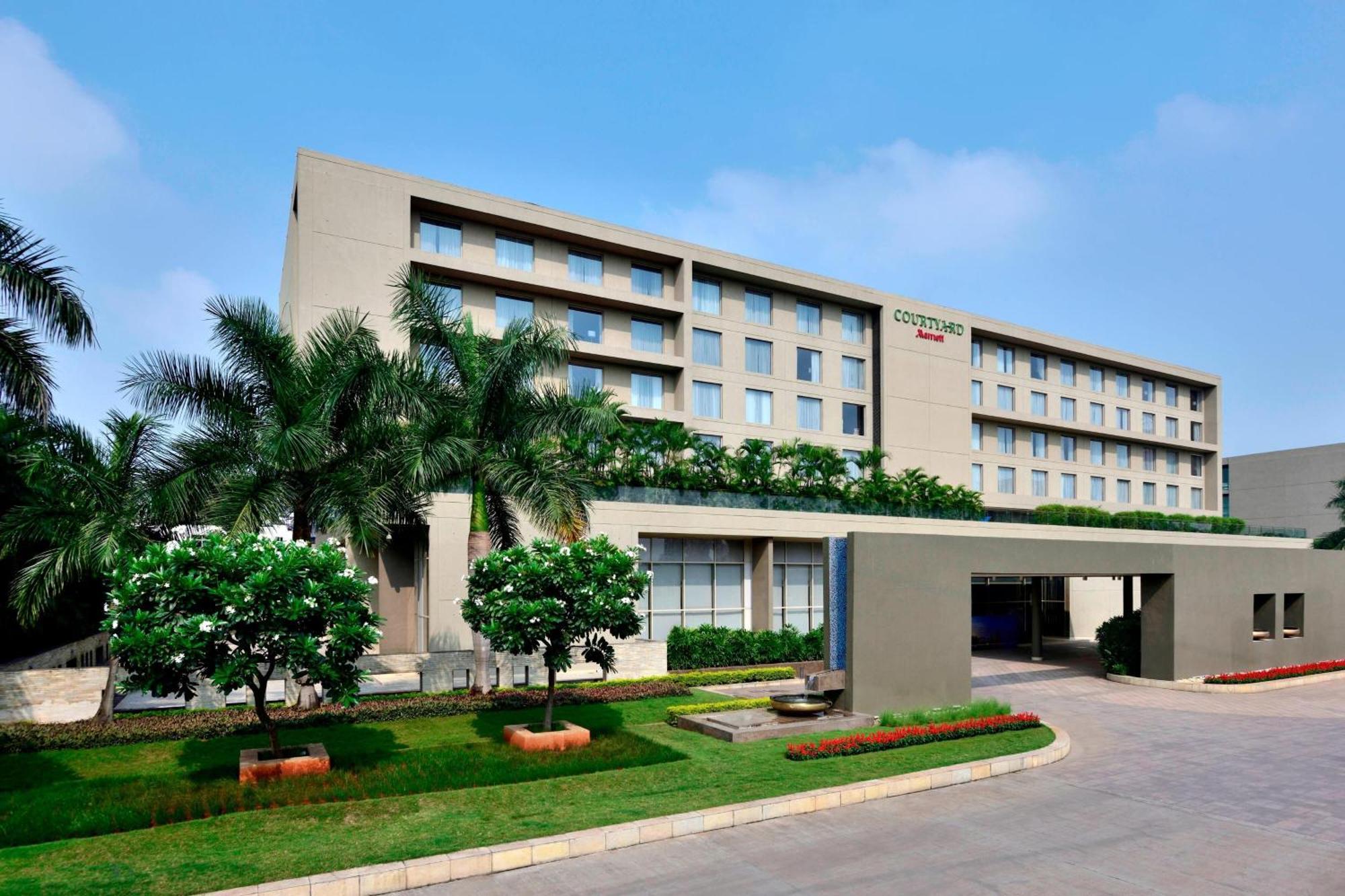 Courtyard By Marriott Pune Hinjewadi Hotel Exterior photo